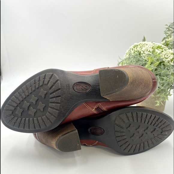 SOFT Boots 8.5 Reddish Brown Leather Ankle Bootie Boots Side Zip Western Metal - Picture 11 of 11